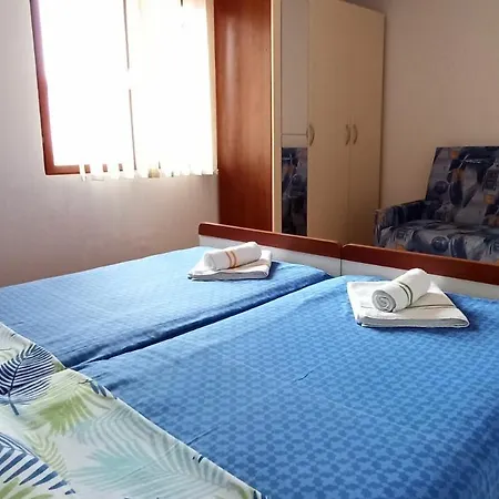 Davor Apartment *